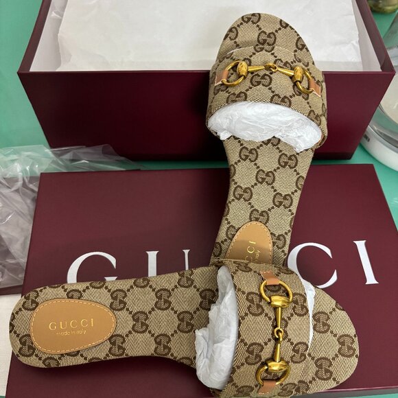 Gucci Women's slide sandal with Horsebit - Picture 1 of 4